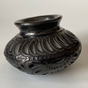 Vintage Barro Negro Oaxacan Pottery Vase: Reticulated, Small, Collectible